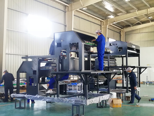 名德選色機器.jpg 名德選色機器.jpg